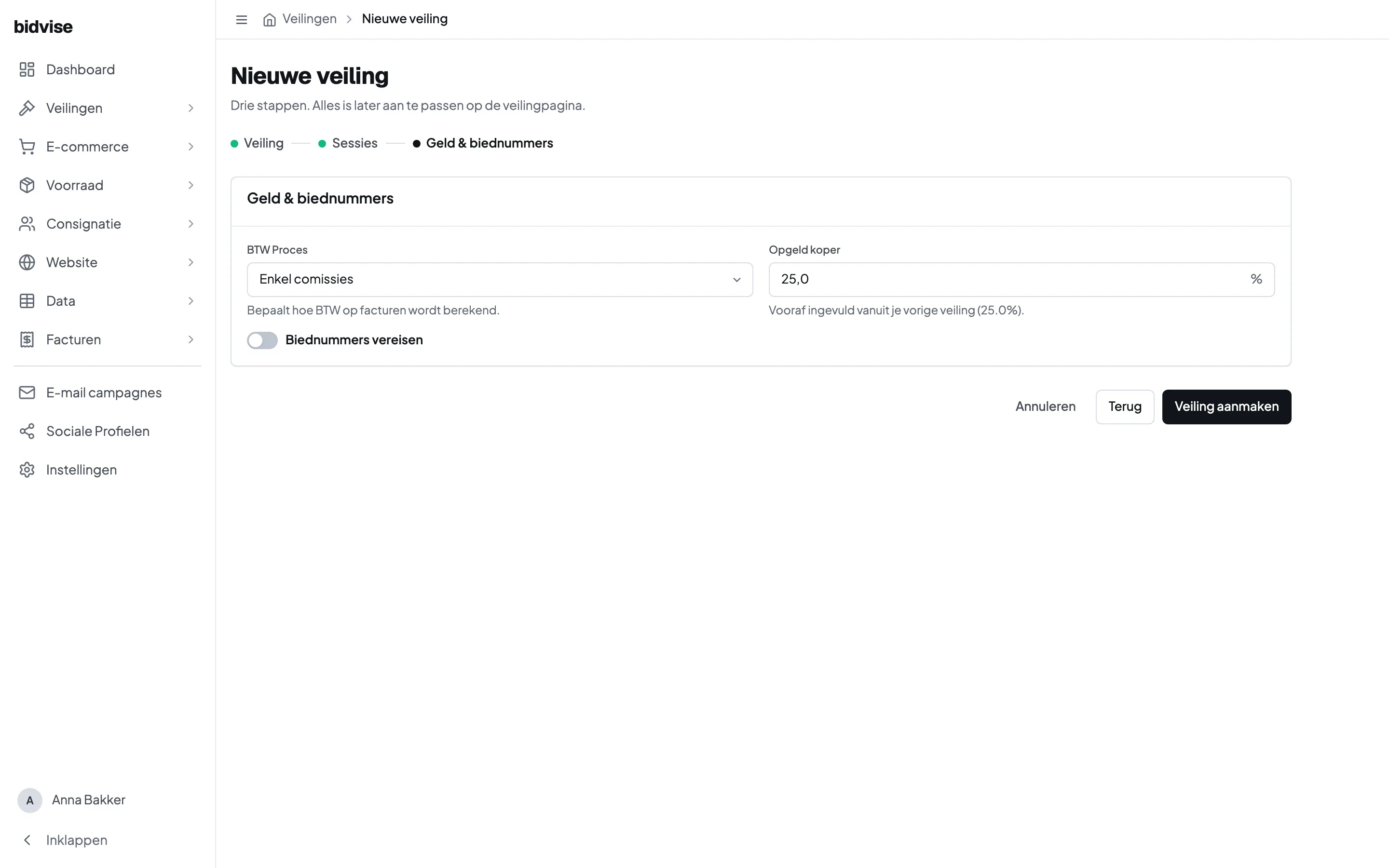 De stap Bedragen en biednummers van de veilingwizard