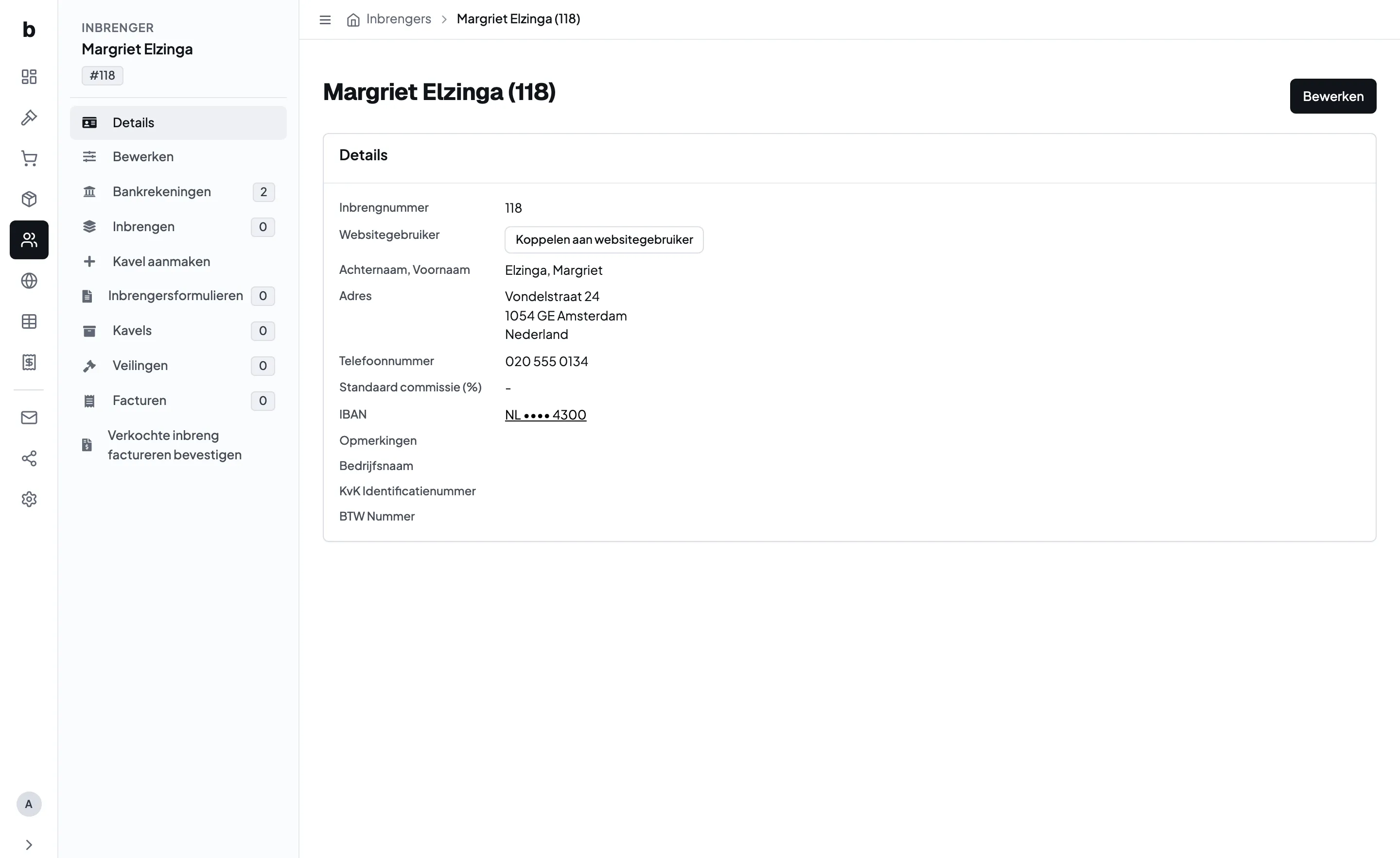 De detailpagina van een inbrenger, met de afgeschermde rekening op de bankregel